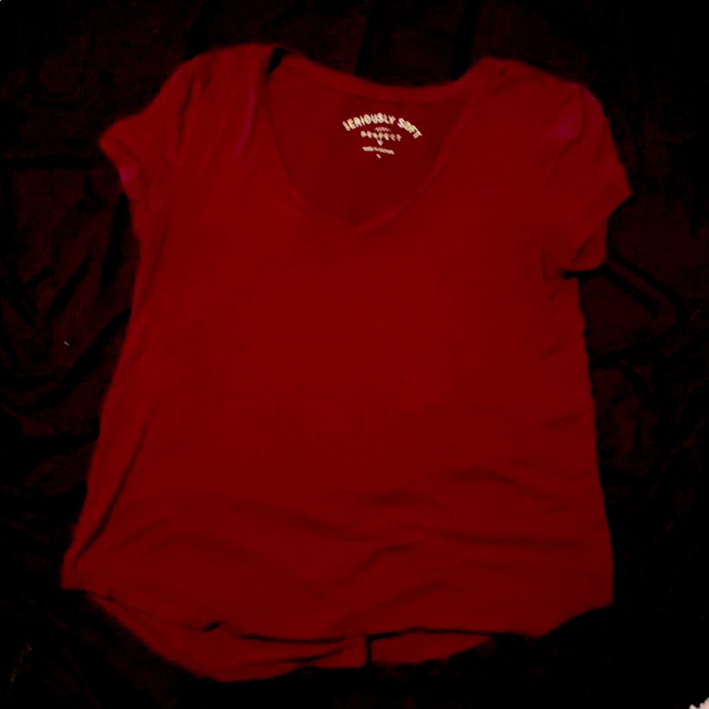 Maroon tee